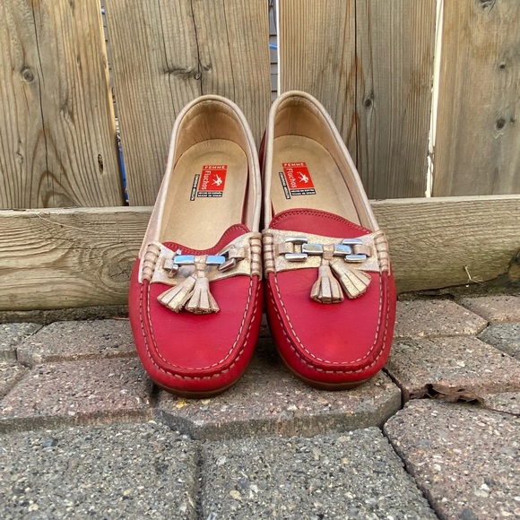 Flouchos Femme women red & beige, front tassels slip on loafers. Size 37. Used. - Picture 5 of 5